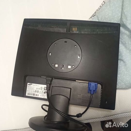 Монитор Samsung syncmaster 943n