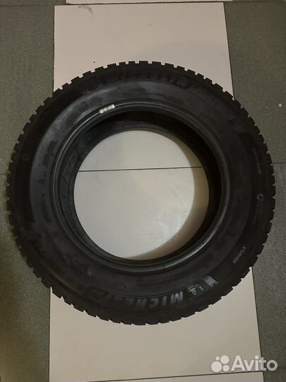 Michelin X-Ice North 4 205/65 R16