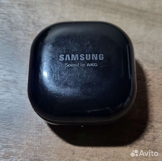 Беспроводные наушники samsung galaxy buds live