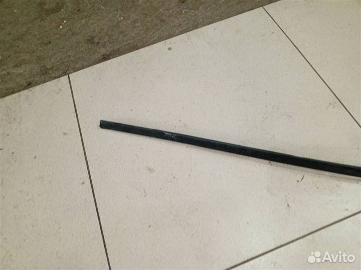 Молдинг крыши правый Mitsubishi Pajero iO 1998-20