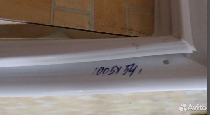 Уплотнитель для холодильника Бирюса