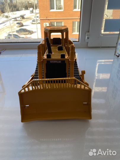 Трактор большой брудер