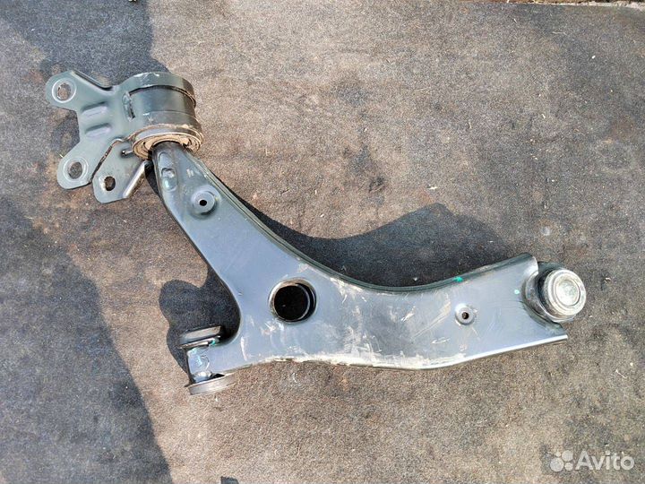 Рычаг передний правый Mazda 3 BL рест. 2013