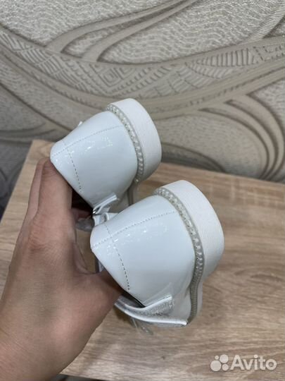 Туфли для девочки 25 размер