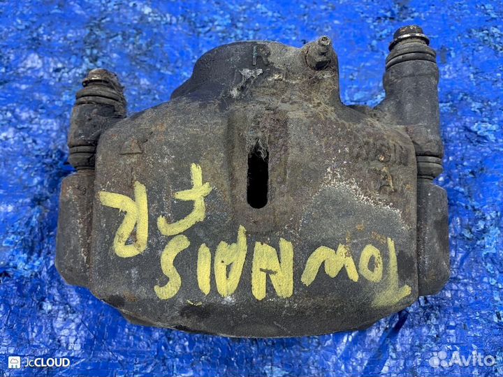 Суппорт на toyota town ACE CR21