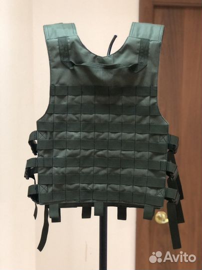 Разгрузочный жилет с M.O.L.L.E