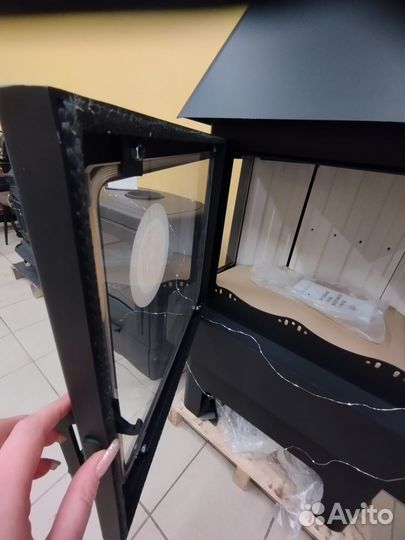 Печь-камин экокамин Бавария Три стекла черная