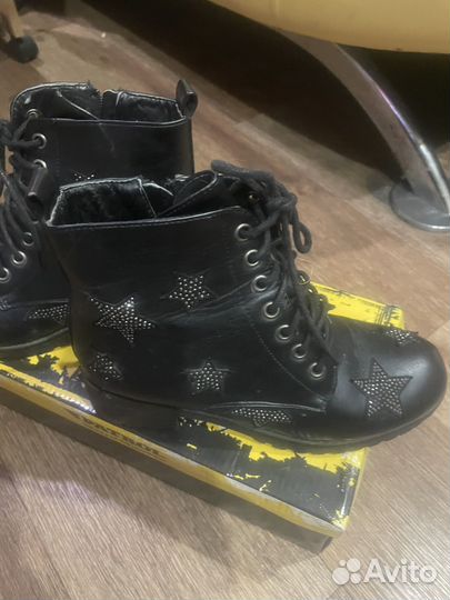 Ботинки женские