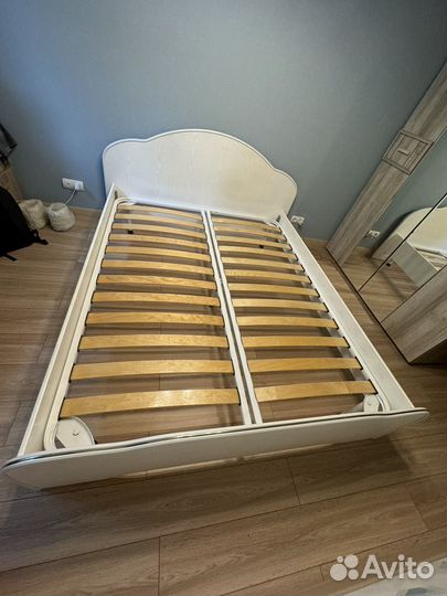 Кровать двухспальная 160 200 без матраса бу