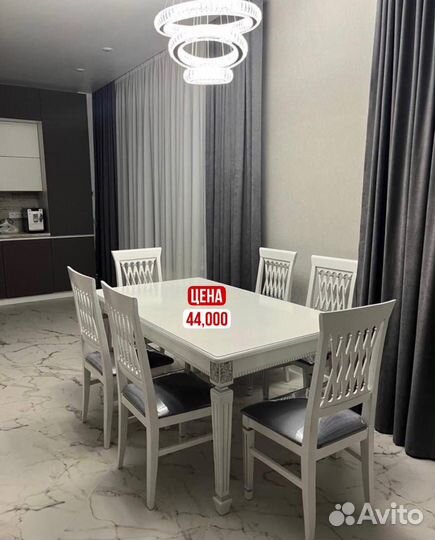 Столы и стулья