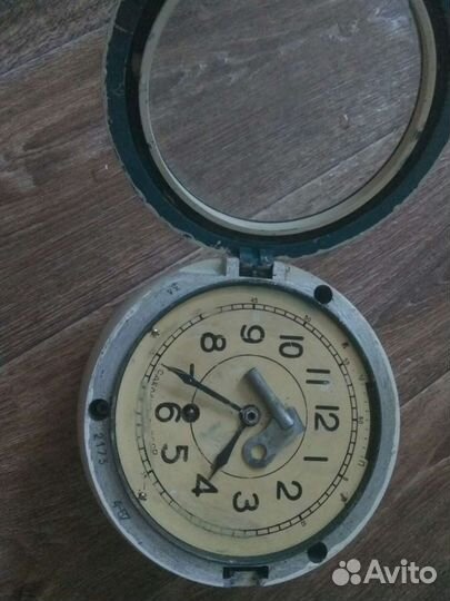 Часы корабельные