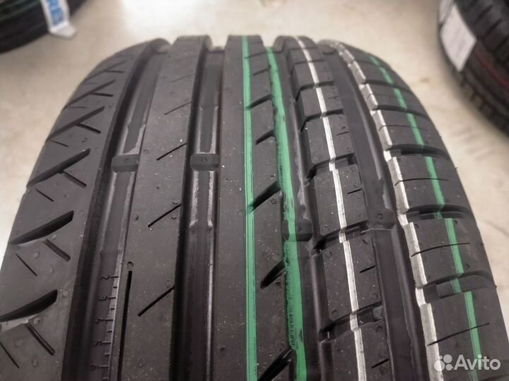 Viatti Strada Asimmetrico V-130 215/55 R17 94V