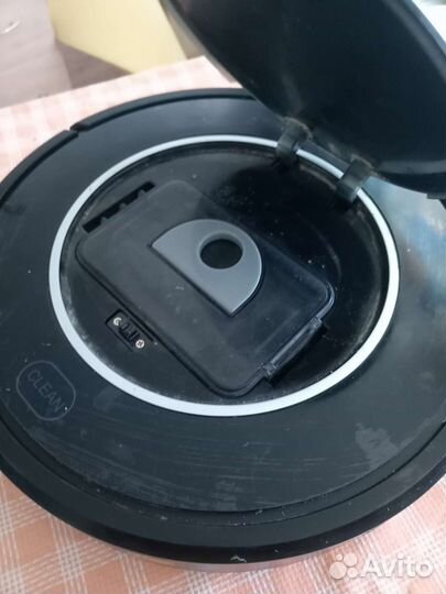 Робот пылесос panda