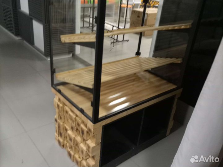 Витрина для пекарни