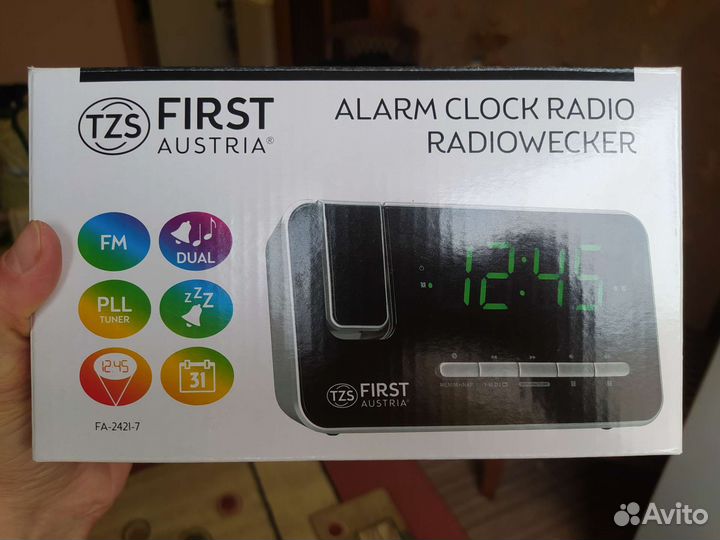 Радио часы с проектором