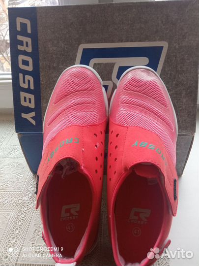 Кроссовки женские, 41