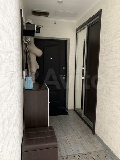 2-к. квартира, 57 м², 1/10 эт.