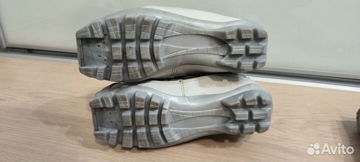 Лыжные ботинки 35 размер