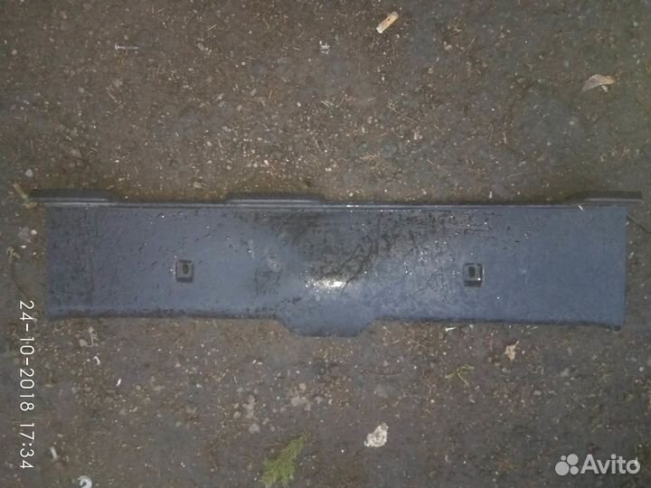 Накладка на заднюю панель Ситроена С5 2010 года