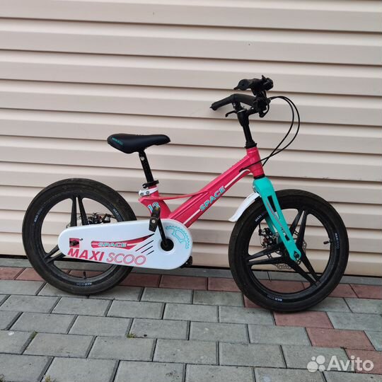 Крутой детский велосипед