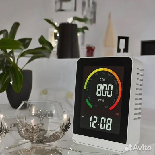 Часы без проекции Bvitech BV-M94 CO2/TTH