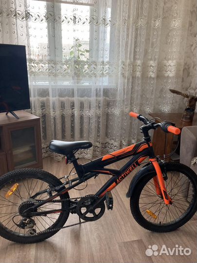 Продам велосипед детский. Колеса 26 дюймов