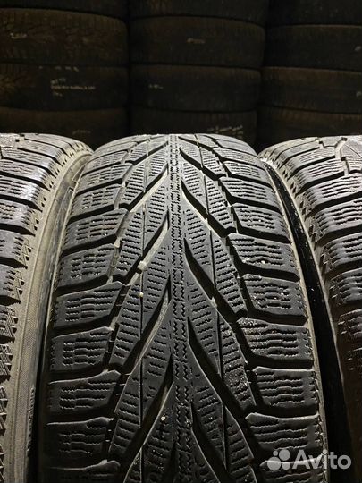 Nokian Tyres Hakkapeliitta R2 235/65 R17 108R