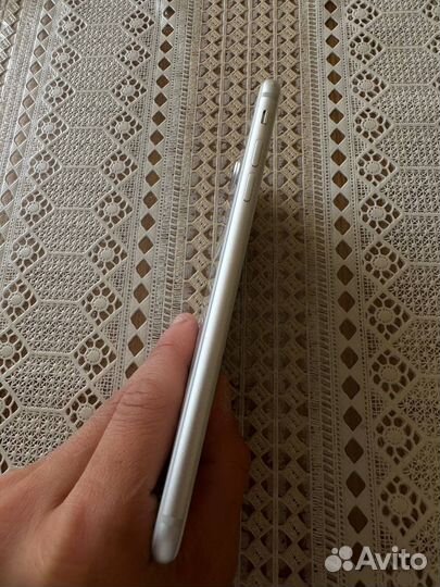 Телефон iPhone 8 plus