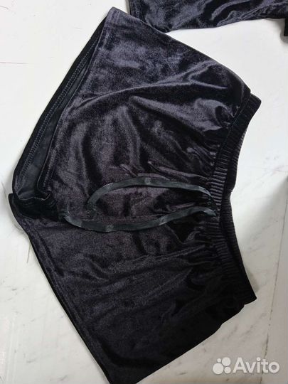 Женский костюм новый