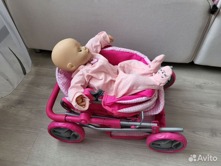 Игрушечная коляска для кукол