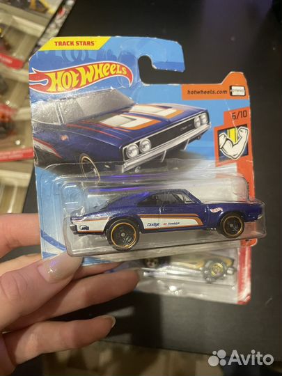 Hot wheels машинки