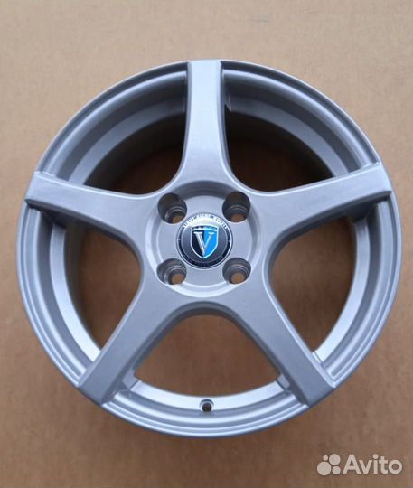 Диски литые R15 X118 S разболтовка 4*100 новые