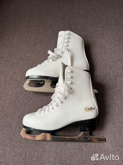 Коньки фигурные