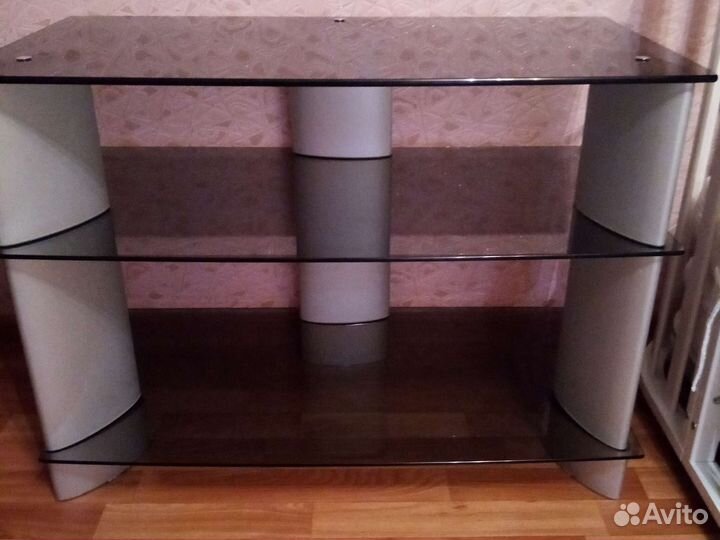 Стеклянная тумба под тв