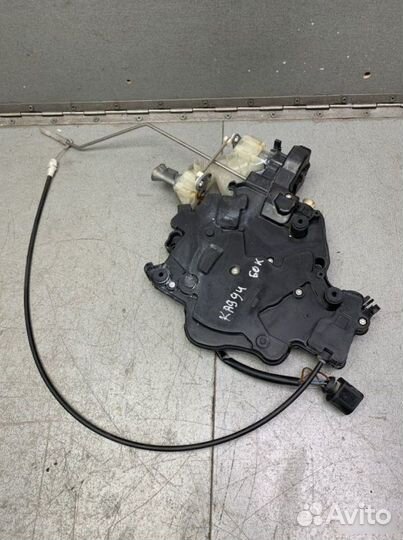 Замок сдвижной двери правый Volkswagen Caddy 3 1.9