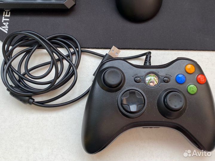 Геймпад Xbox 360