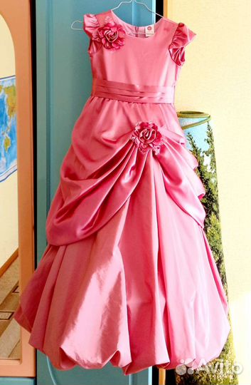 Вечернее бальное платье фирма alolika, рост128