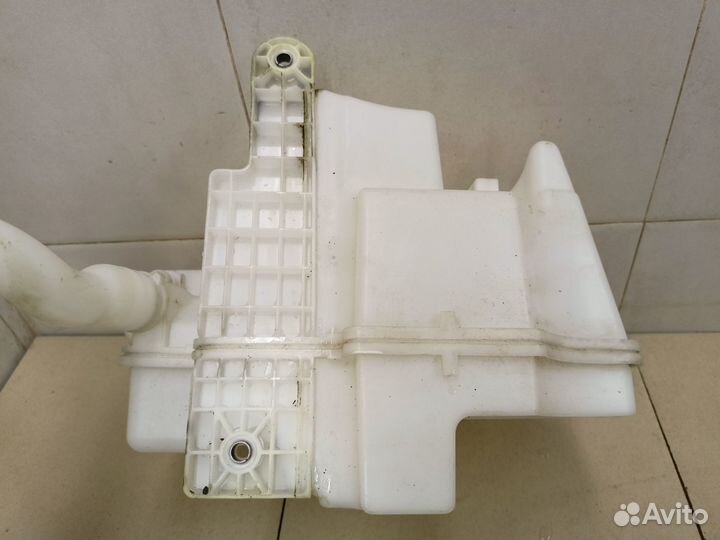 Бачок омывателя лобового стекла A1 2010