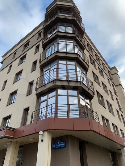 4-к. квартира, 136,3 м², 6/6 эт.