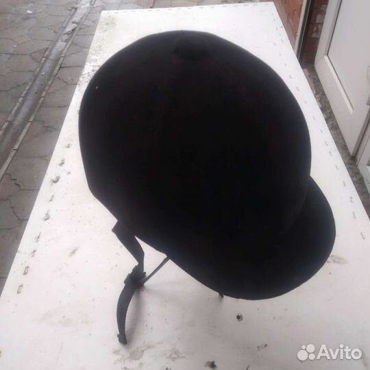 Шлем для конного спорта