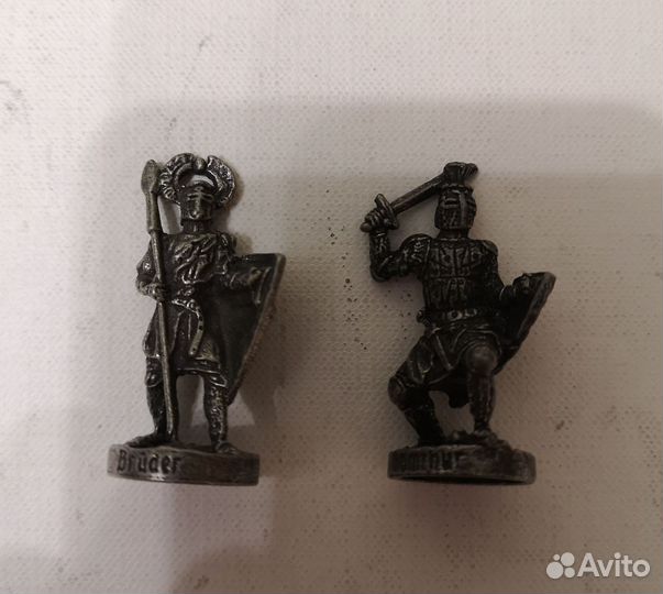 Коллекционные солдатики ландрин (из Киндера)