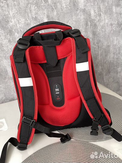 Школьный рюкзак