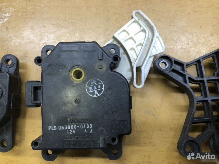 Сервопривод заслонок печки Hyundai Solaris