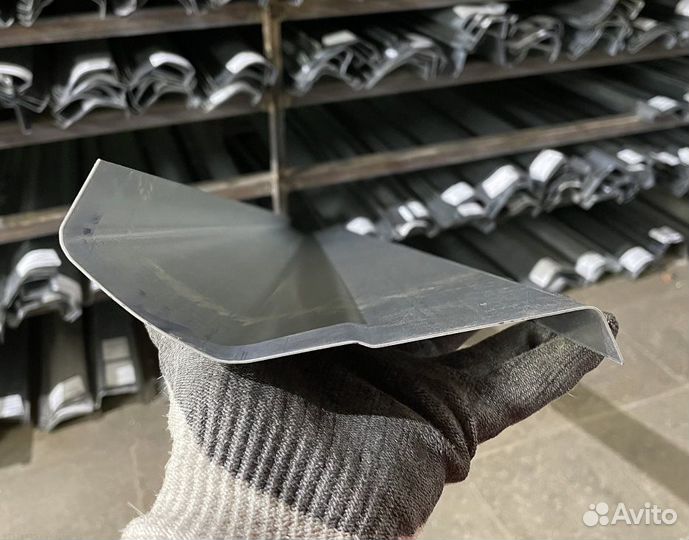 Порог правый Daihatsu YRV 2000-2005(1мм)