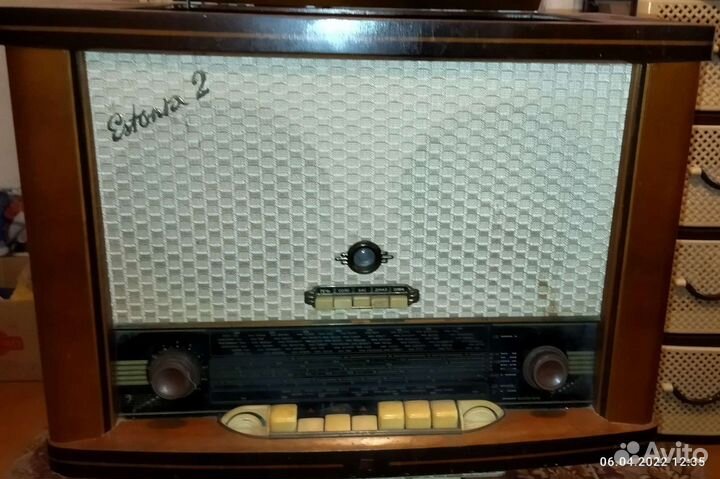 Радиола эстония 2