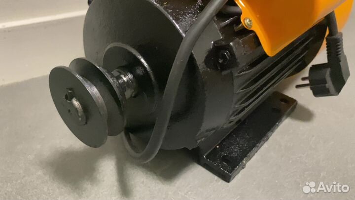 Электродвигатель 2.2 кВт 220В