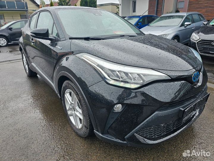 В разборе Toyota C-HR