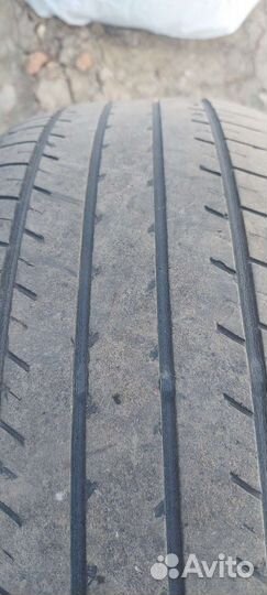 Yokohama E70B 215/55 R17