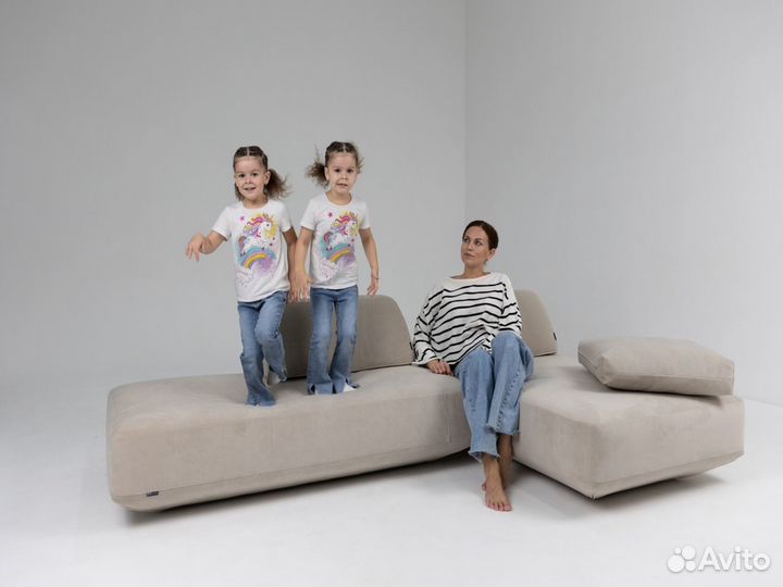 Диван со спальным местом 2700х1650 мм