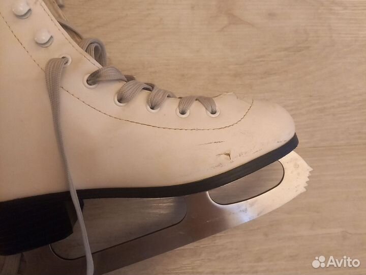Коньки фигурные